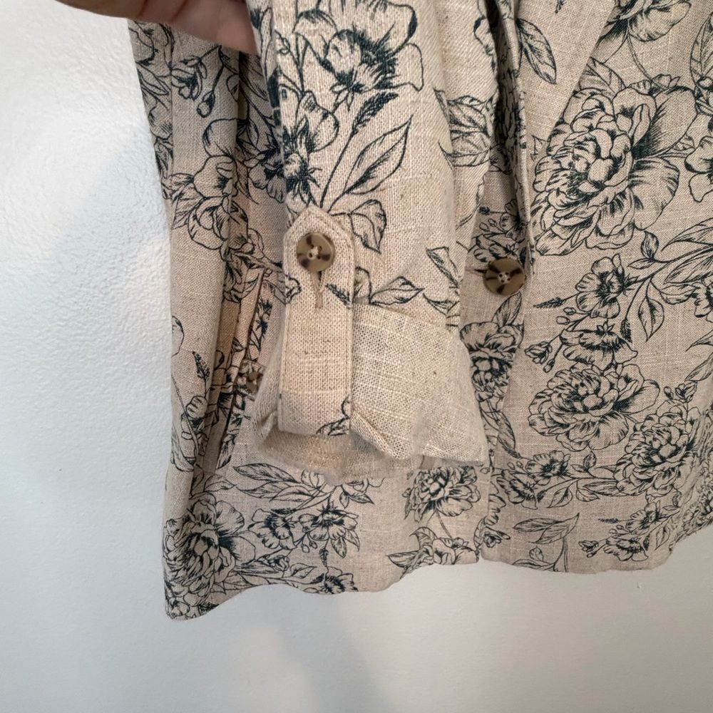 J. Jill Blazer Beige With Green Floral Linen Blend Button Front Jacket Medium - Picture 4 of 8